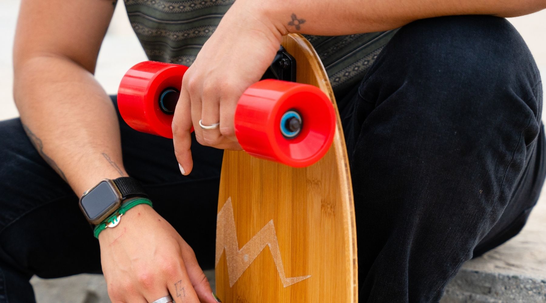eggboards エッグボード Eggboard - Shark Wheel